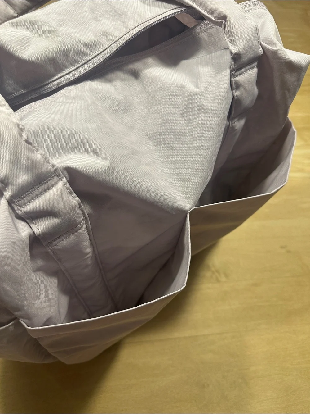 BAGGU Small Cloud Carry-On Bag - Picture 11 of 14